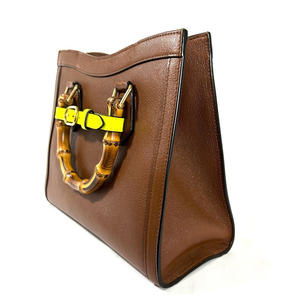 Gucci Bamboo Diana Crossbody - Picture 3 of 11